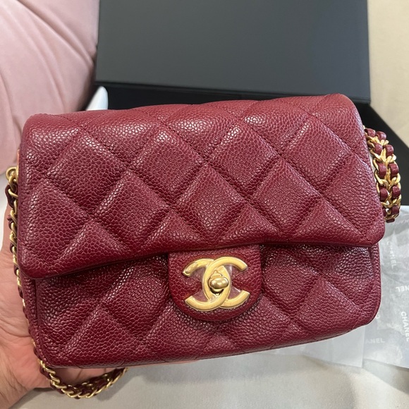 NEW🔥🔥Chanel Classic Caviar Mini Medallion Flap Bag - Picture 5 of 12